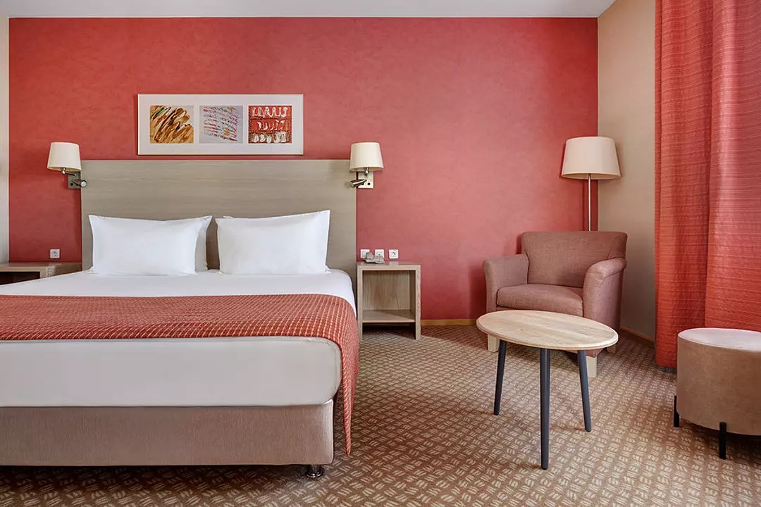 هتل هالیدی این لسنایا مسکو